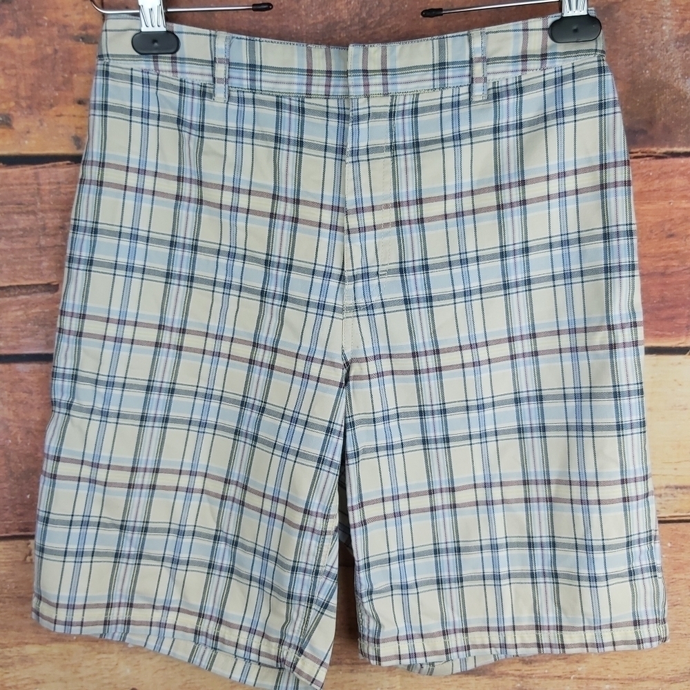 𝅺Tommy Hilfiger plaid bermuda boys size 12